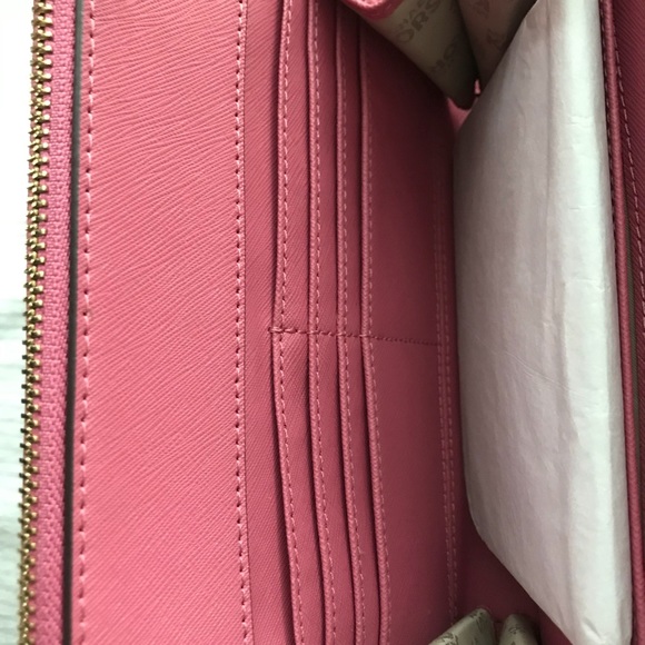 Michael Kors Karla East West Crossbody Tulip Pink - Picture 4 of 8